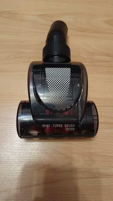 Продавам четка за прахосмукачка Rowenta