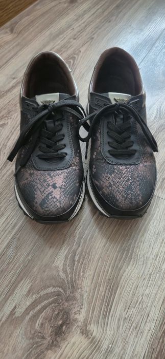 Дамски маратонки