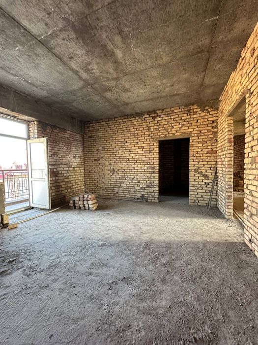 Продается квартира ( коробка) в доме Габус , вторая линия 4/8/8