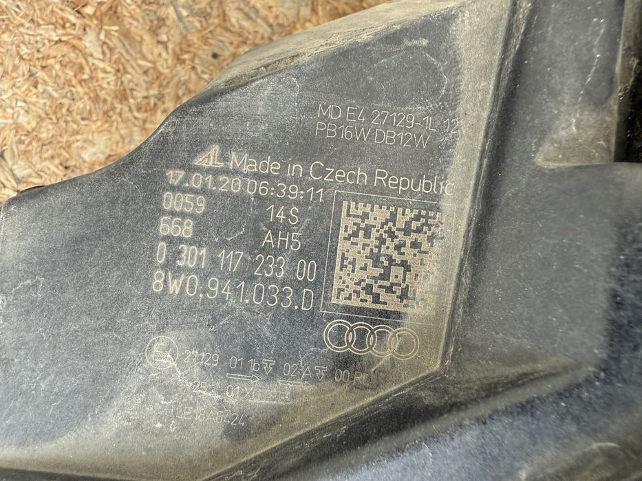 Far stanga Audi A4 B9 8W Facelift 2020-2024 Full LED Original