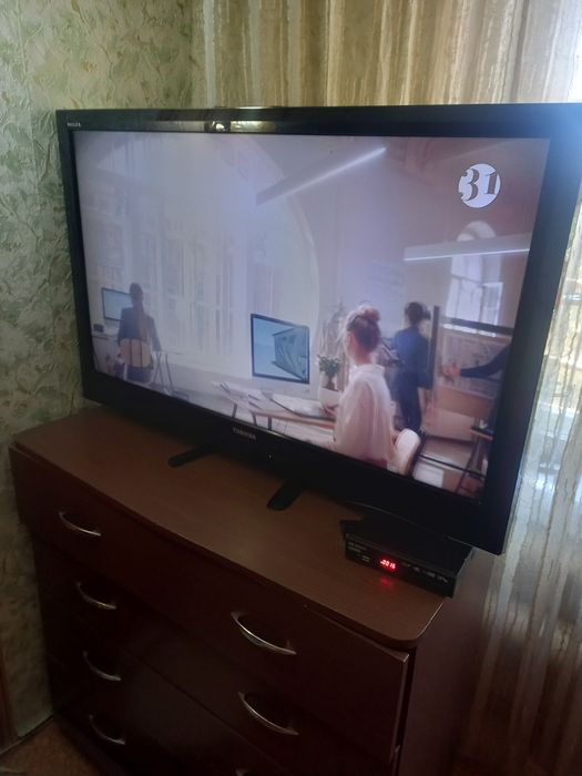 Продам телевизор