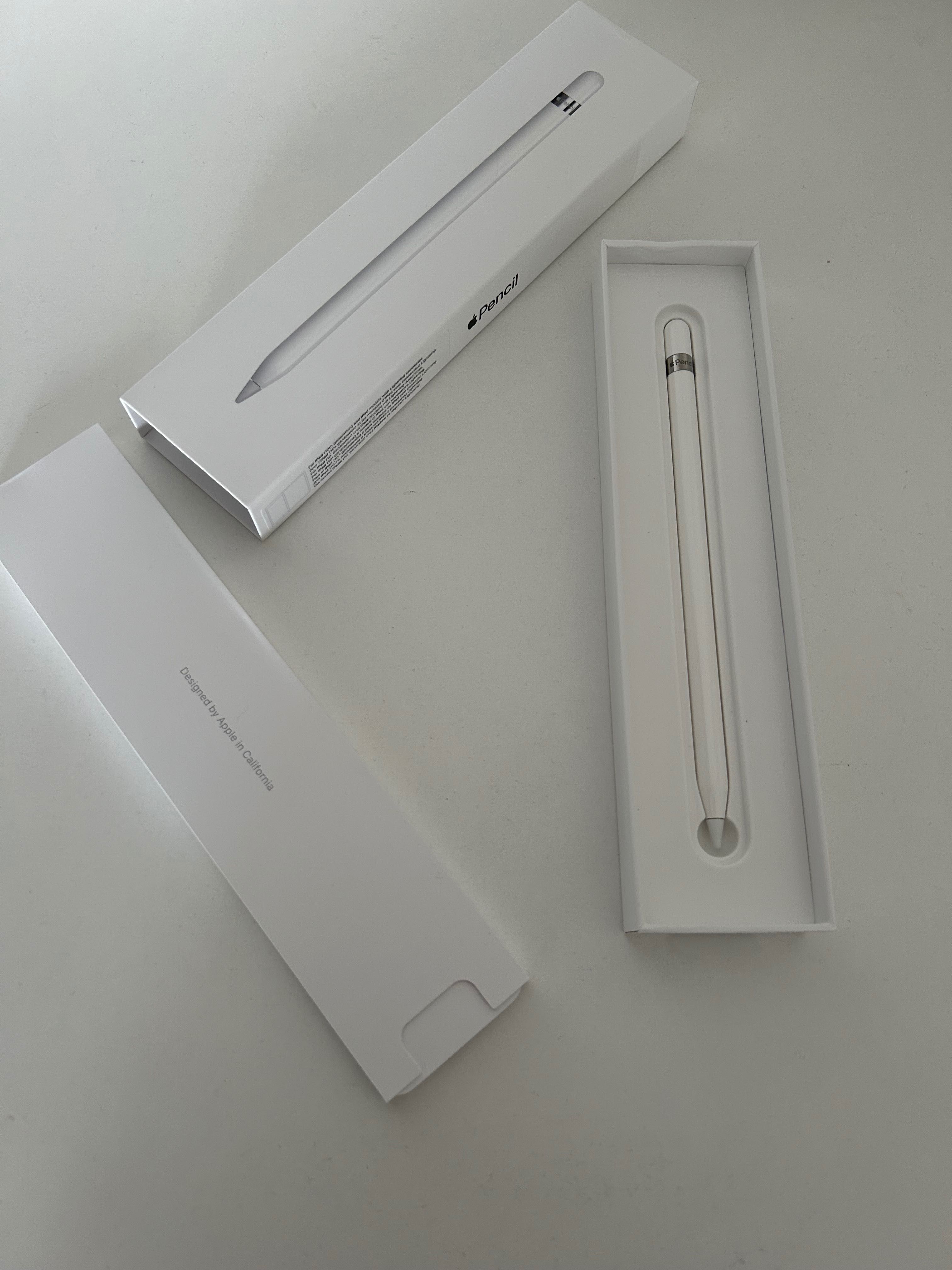Apple iPad 10 (2022), Silver + Stylus Apple pencil gen 1