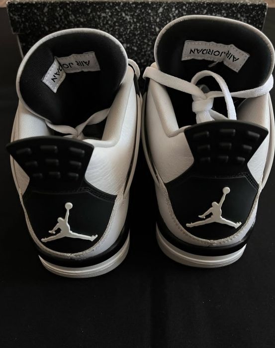 Jordan 4 military black