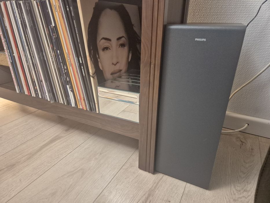 Soundbar Philips 8805 300W cu subwoofer wireless