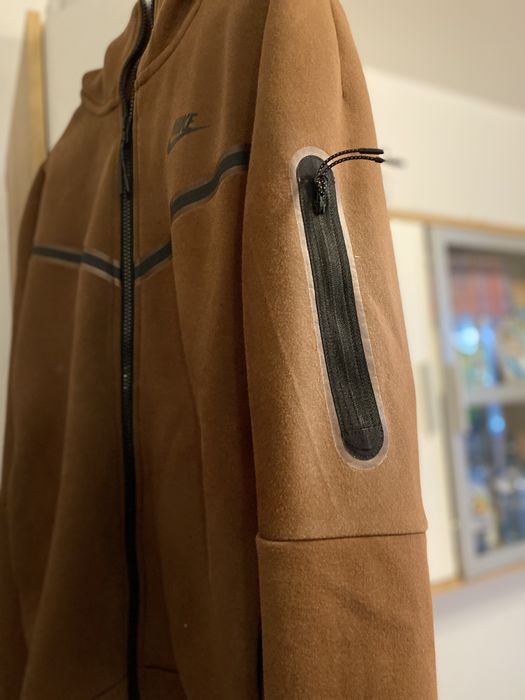 Nike Tech maron marimea M