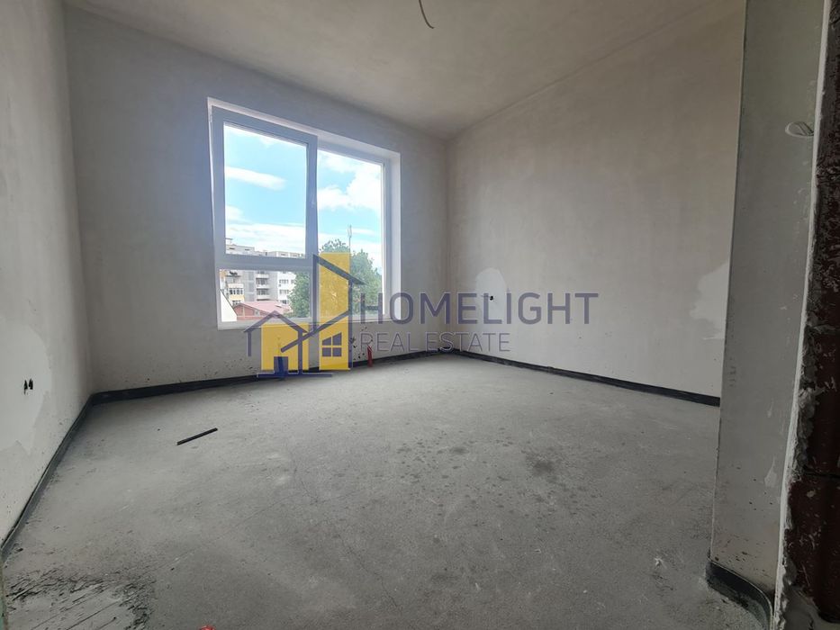 Продава се Четиристаен апартамент в София, Павлово - 239 кв.м за 1277 €/кв.м - Снимка #4