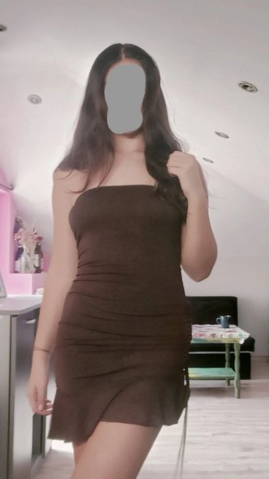 Блестяща къса рокля