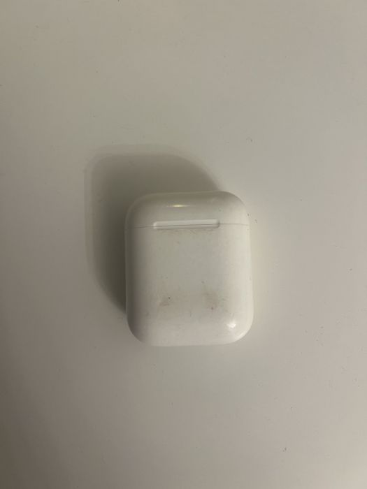 Продается AirPods 2