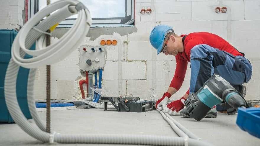 выполняем работы по строительству