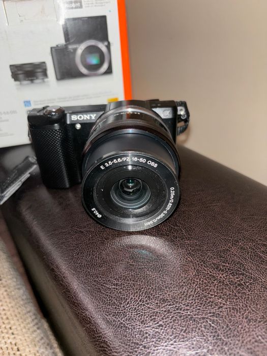 Sony alpha 5000 aparat foto