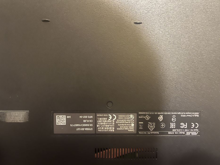 Laptop asus Vivobook 17