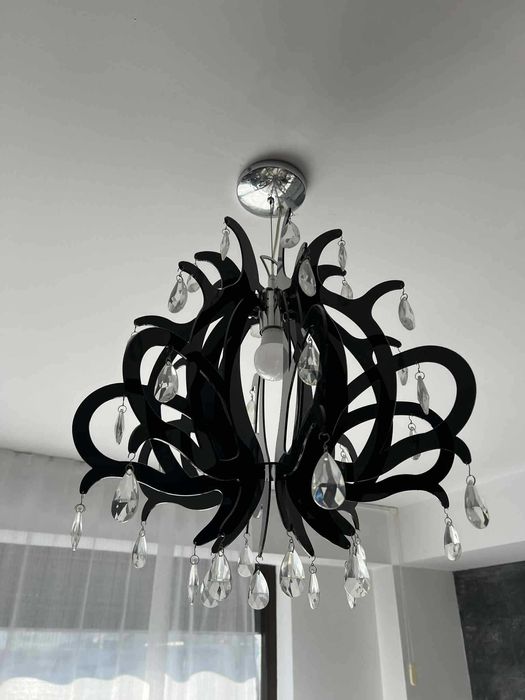 Lustra cu cristale Sholer desing unicat realizat manual Lillibet