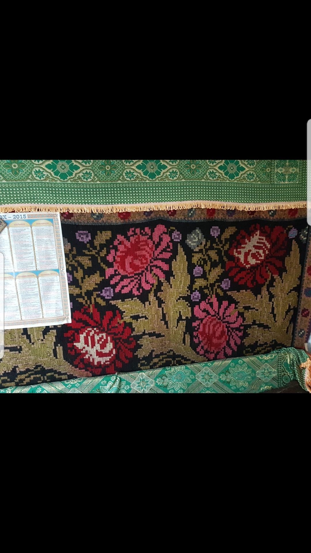 Carpeta de perete lucrata la razboi imprimeu floral