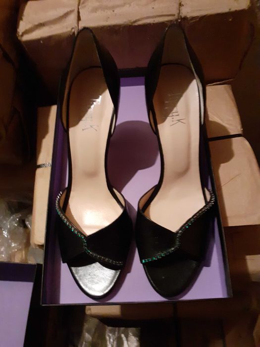 Нови дамски обувки