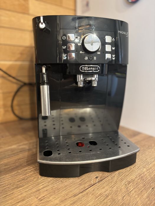 Aparat cafea Delonghi Magnifica S