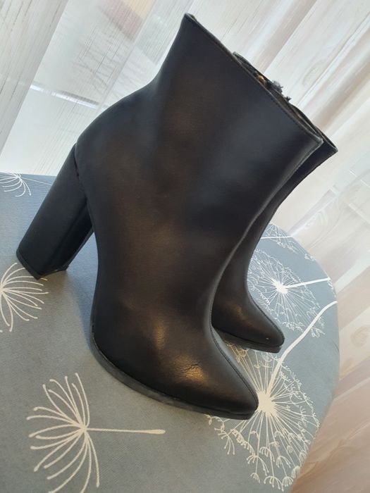 Botine noi de damă