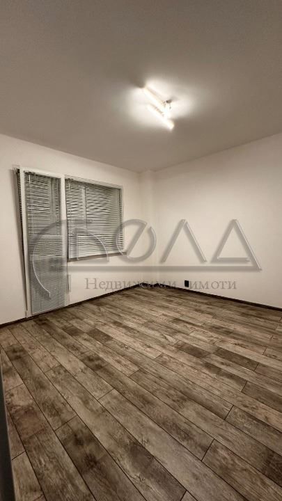 Продава се Тристаен апартамент в София, Обеля 2 - 70 кв.м за 2215 €/кв.м - Снимка #1