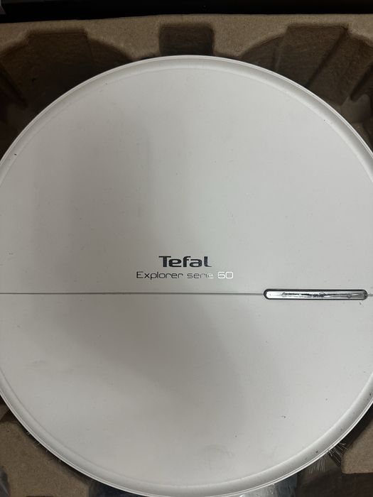 Продается робот пылесос Tefal