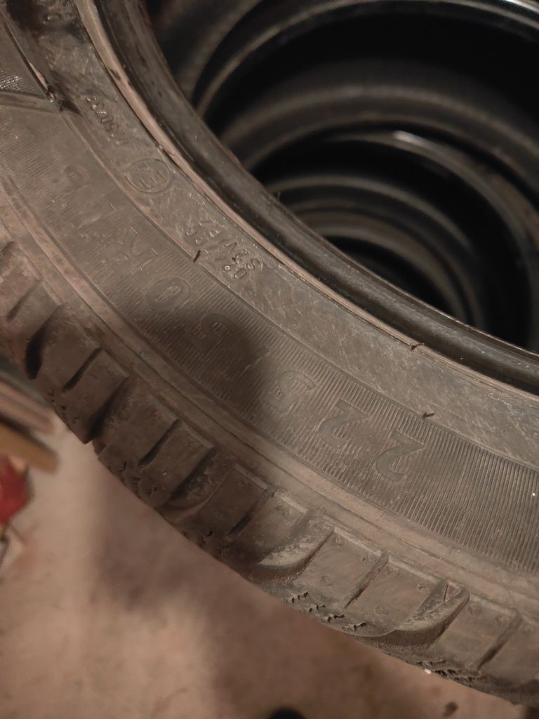 Anvelope cauciucuri iarnă Dunlop, 225/50/R18
