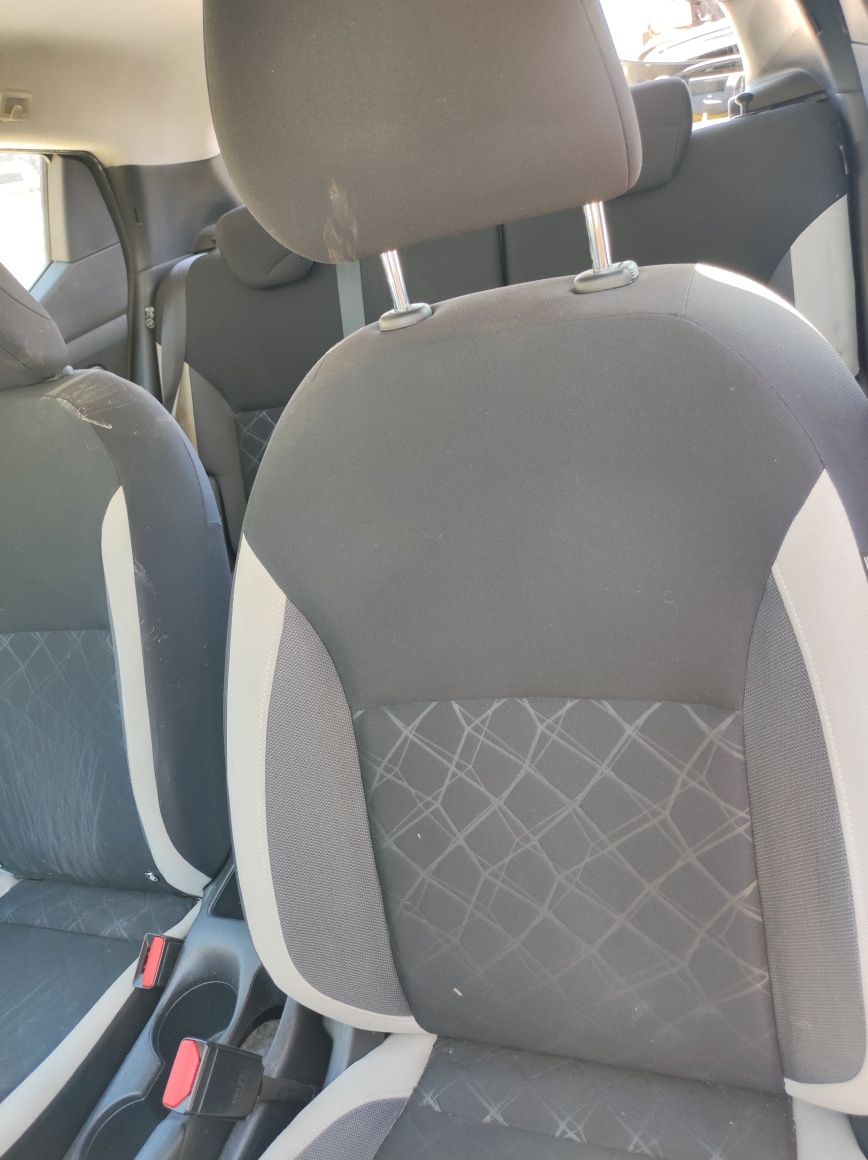 Салон - седалки за Nissan Micra K14 / Нисан Микра К14 2018г