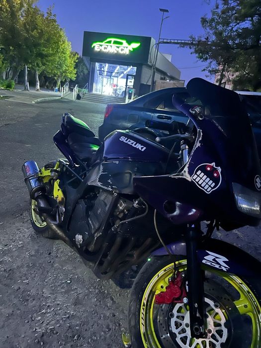 Продаю Suzuki 750