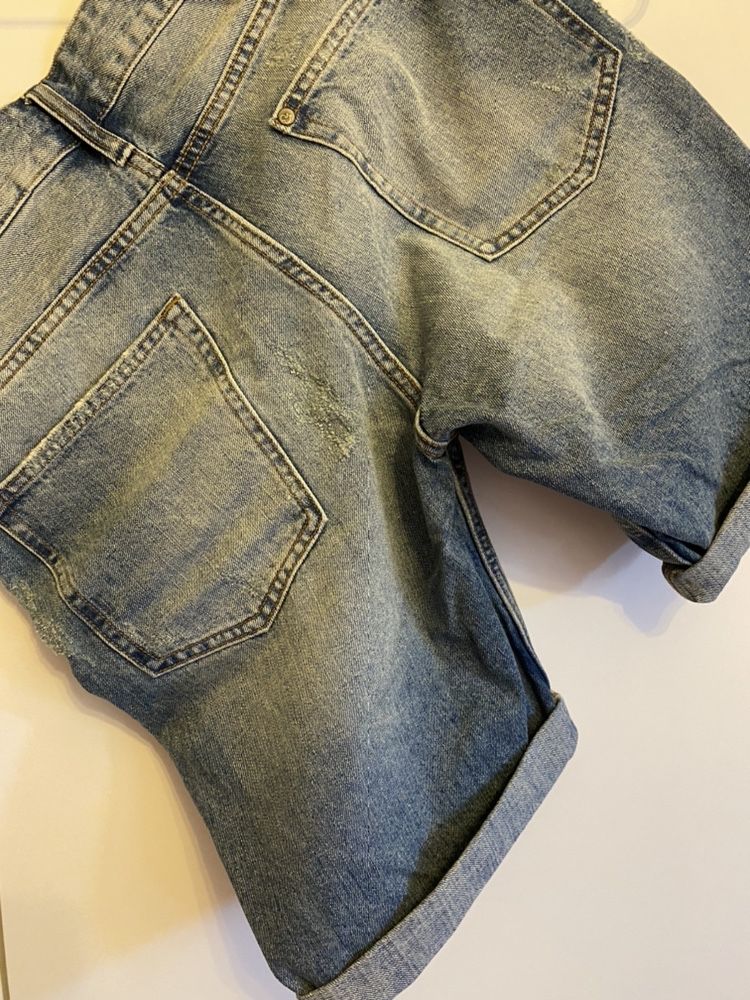 Denim H&M categoria pantalon scurt Marimea 32 CN 175/82A, 50lei