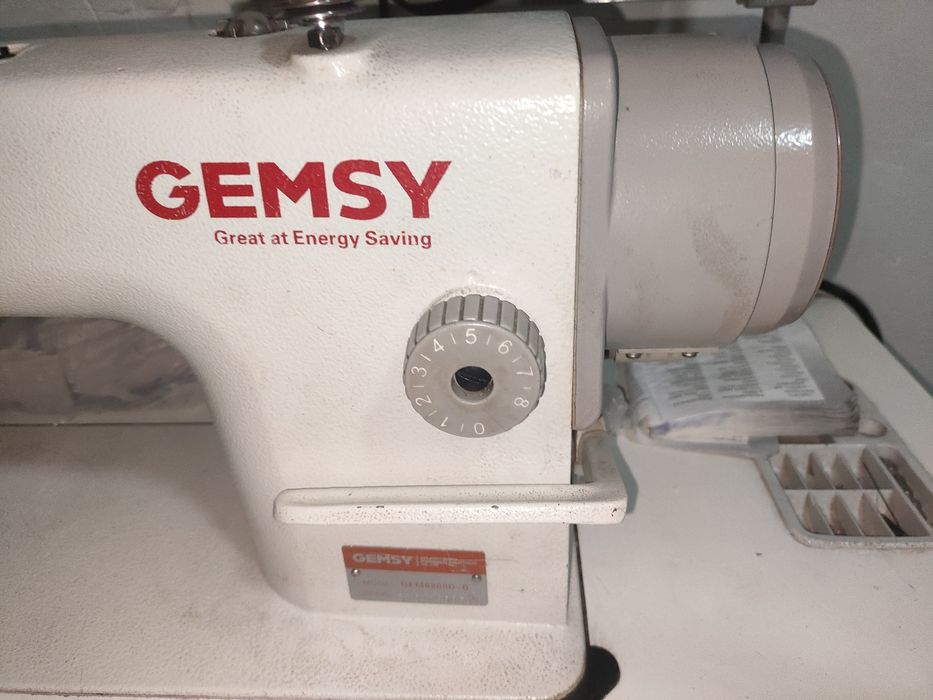 Тігін машинасы сатылады жаксы ыстеп тур