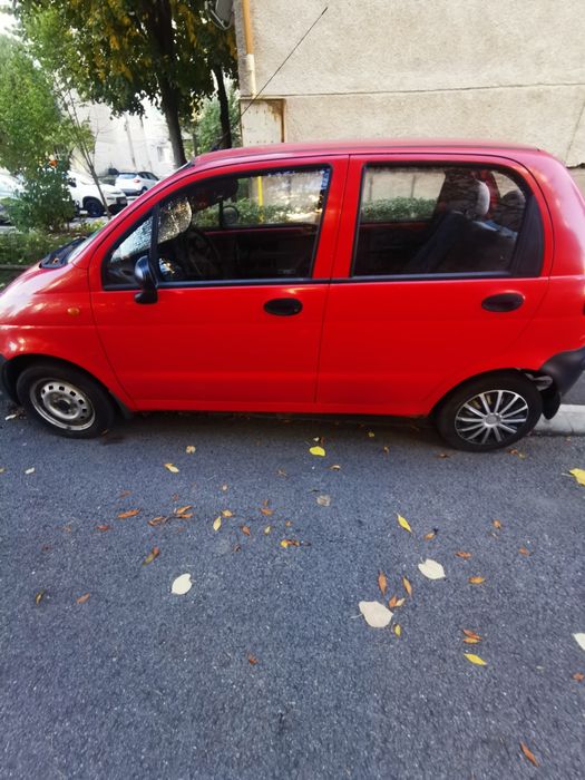 Vând Daewoo Matiz, înmatriculată, ideala pentru oraș, consum redus.