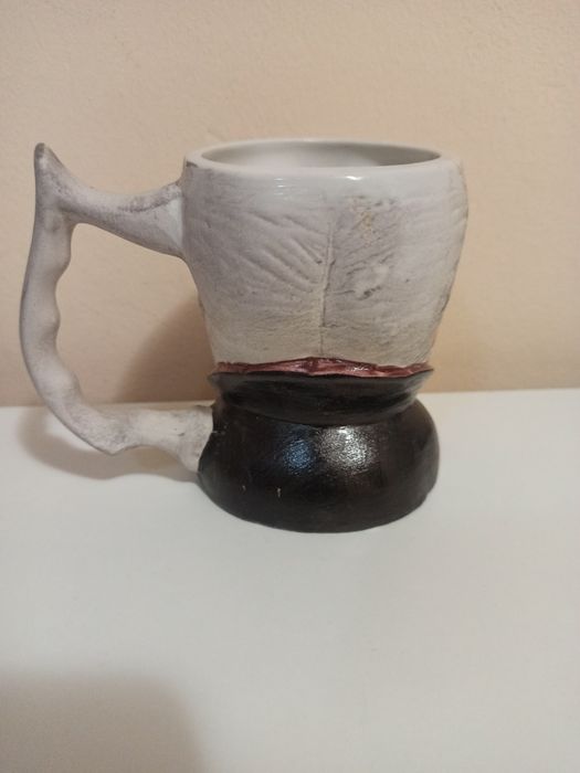 Cana ceramica Dracula. Nou