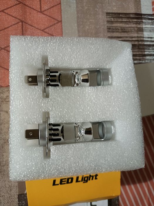 Becuri led  H7 cu lupă