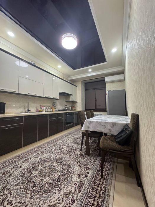 GOLDEN HOUSE. Квартира 4-х комнатная с мебелью