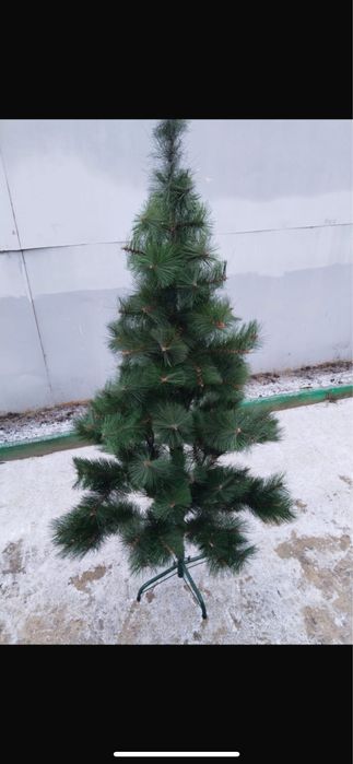 Елка искусвенна,пушистая как новая