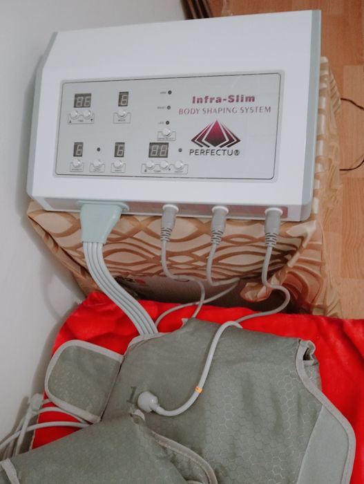 Vând aparat presoterapie și drenaj limfatic.