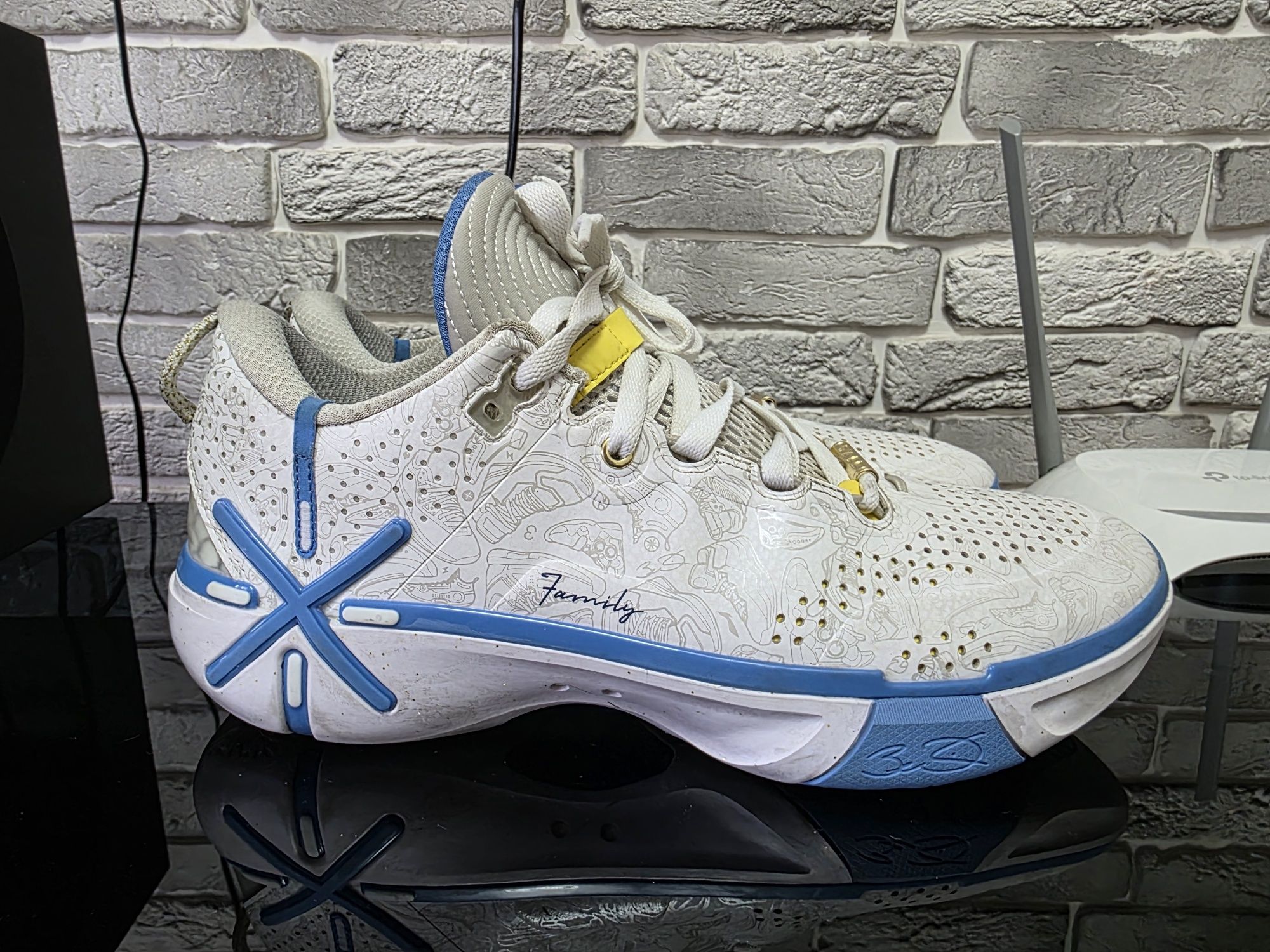 Оригинальные кроссы Li-ning