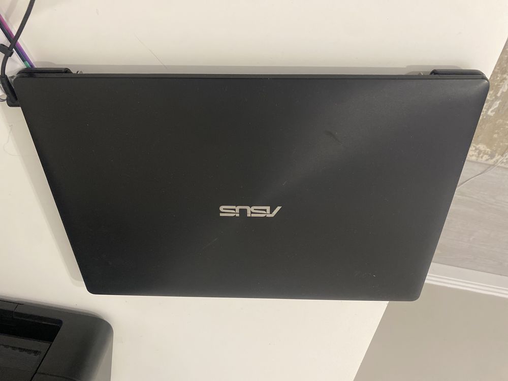 Ноутбук Asus