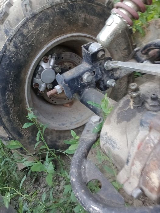 Vand atv 250 cc stare buna