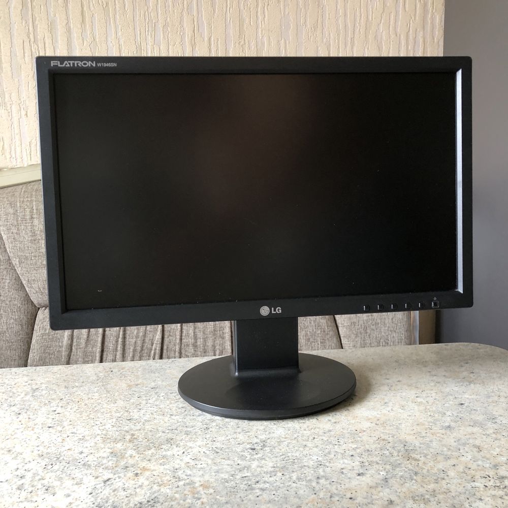 Монитор LG 1946SN