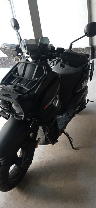 Скутер  Tank Gst