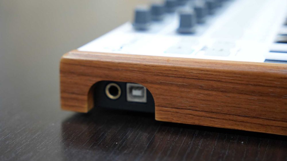 Arturia MiniLab – Claviatură MIDI compactă