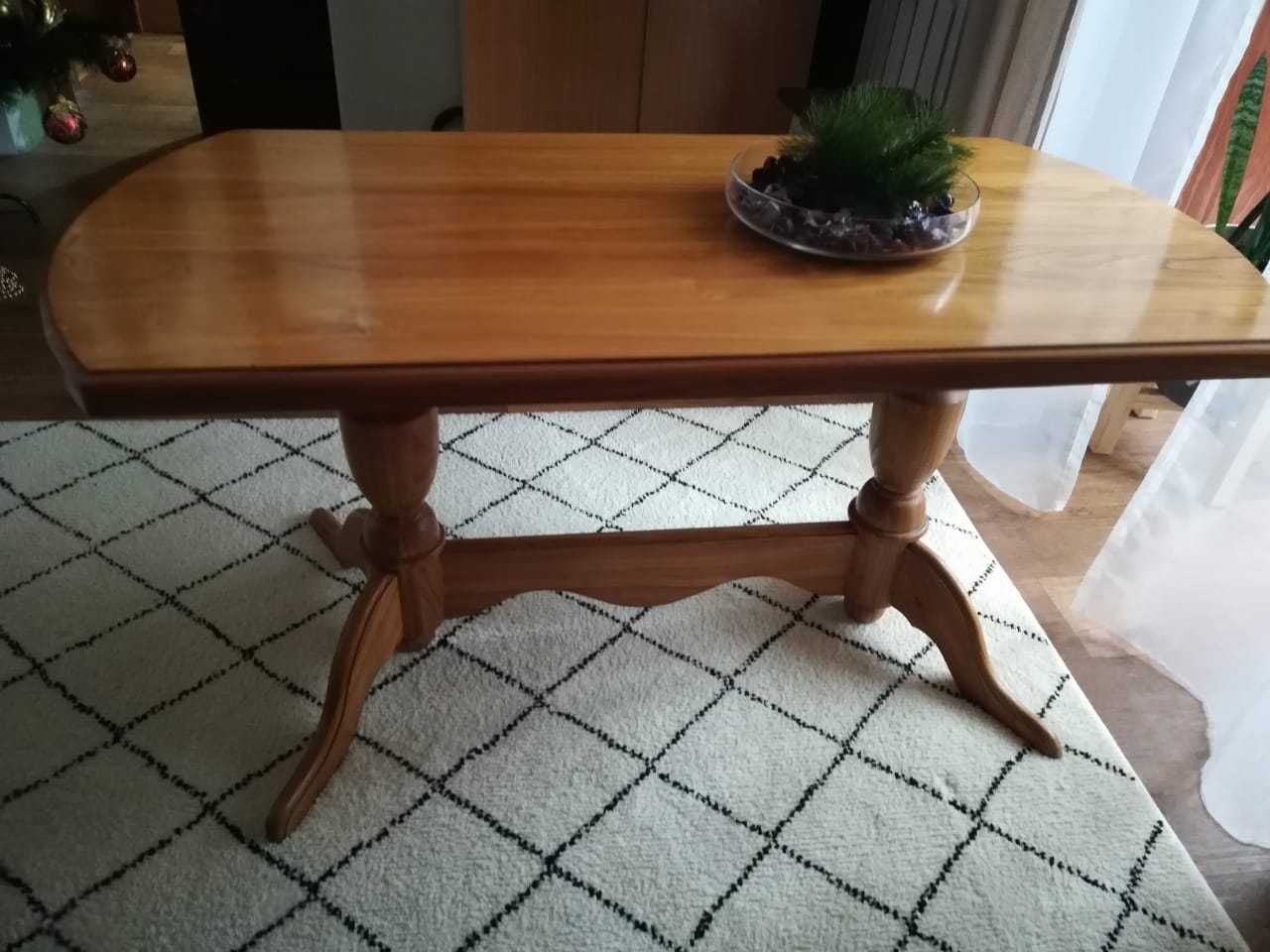 Продаю стол ручной работы в отличном состоянии (натуральное дерево)