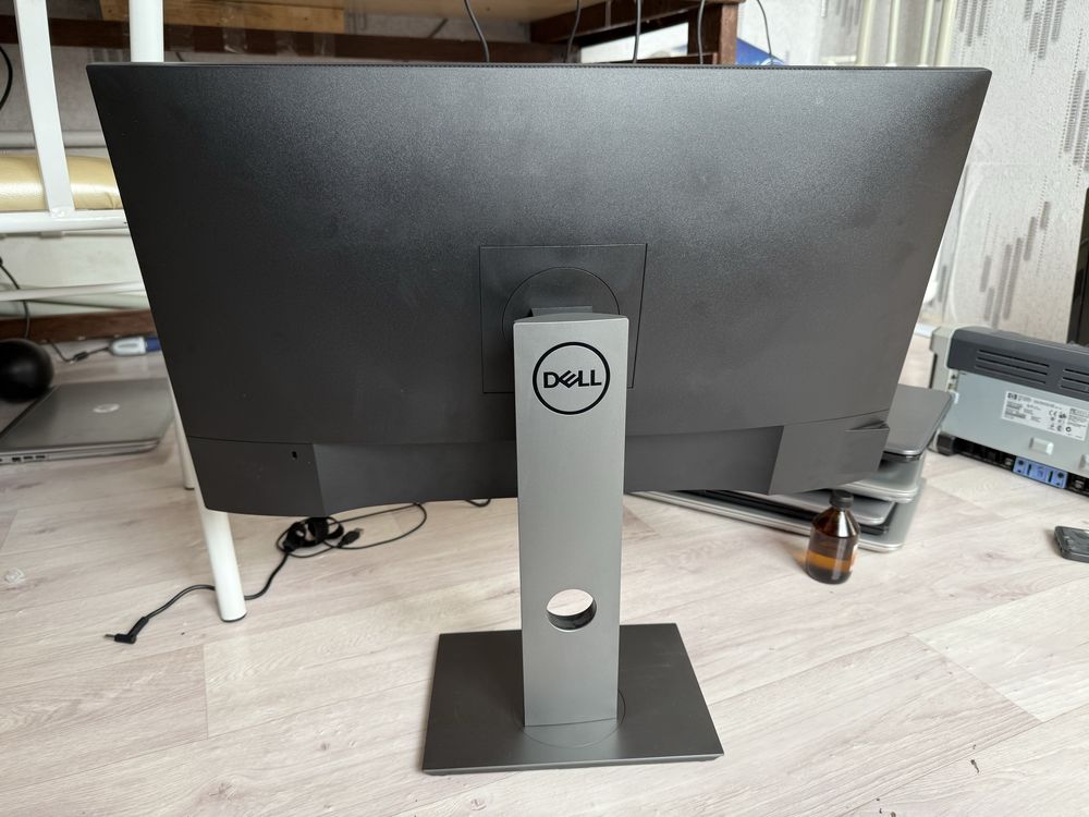 Монитор Dell P2719H