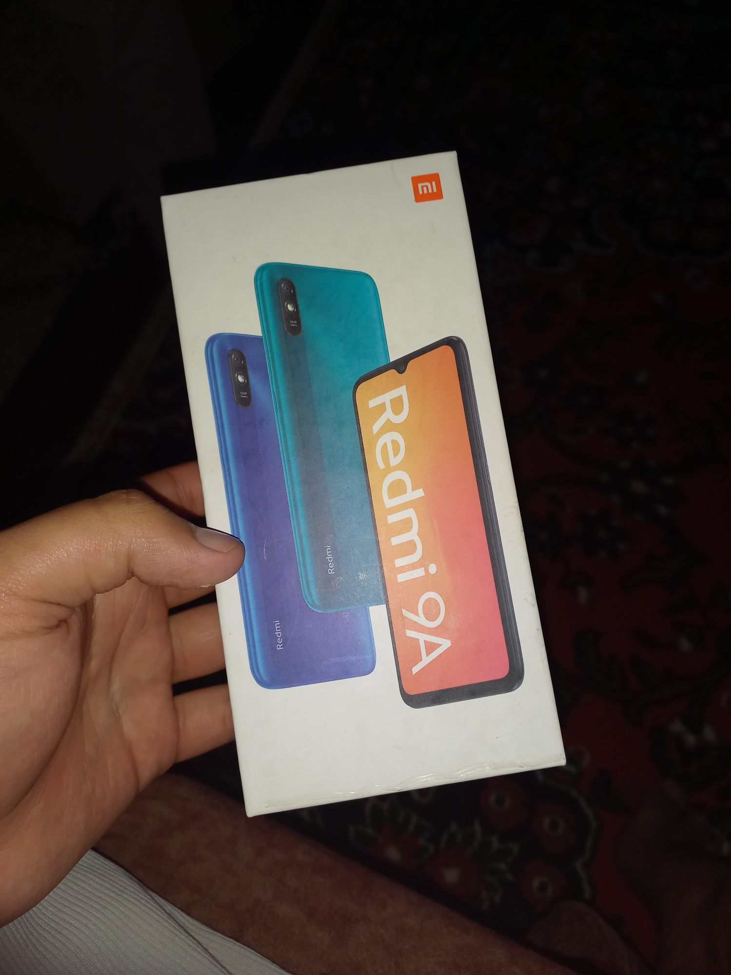 Redmi 9A hech qayeri almashmagan karobka dakument  bor holati zo'r