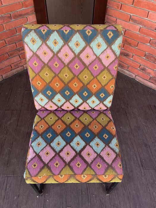 Столове от метал и дърво