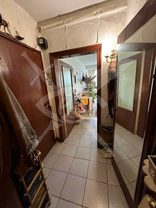 Продава се Двустаен апартамент в София, Изток - 45 кв.м за 5334 €/кв.м - Снимка #8