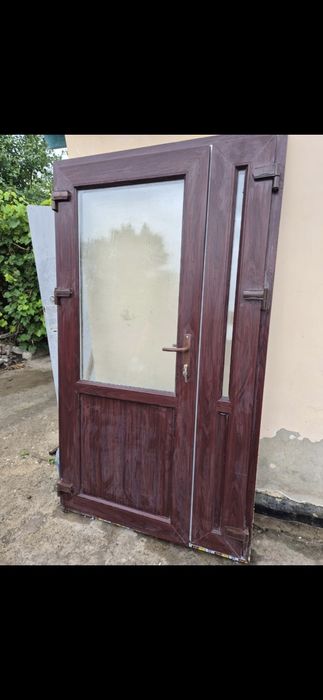 Дверь, 1,17 на 2,25, в отличном состоянии, продам недорого, самовывоз