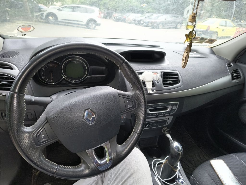 Renault Fluence 2015 1.6 benzină