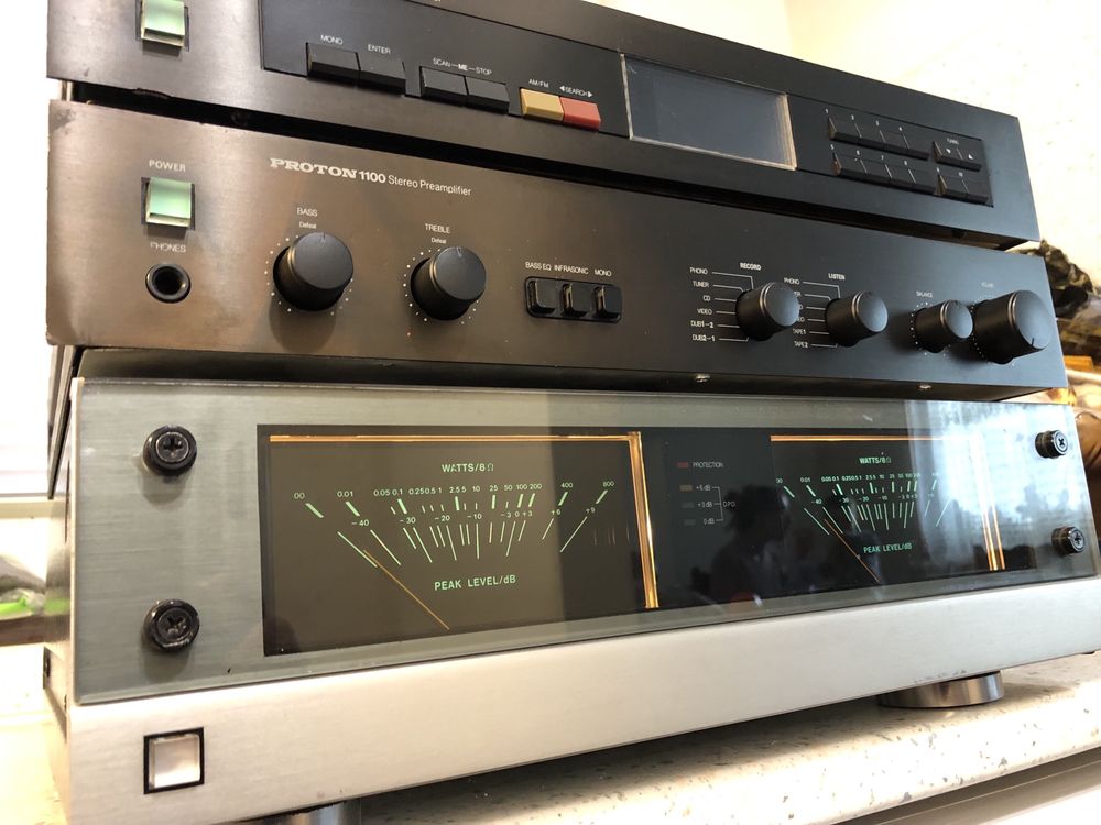 Proton D1200 Preamplifaer , Tuner