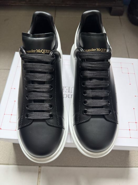 Pantofi Alexander McQuuen Oversized Sneakers- Noi, Ambalaj Complet