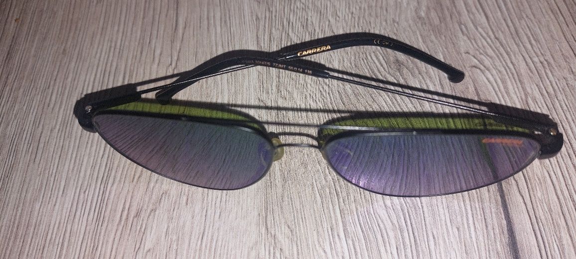 слънчеви очила CARRERA