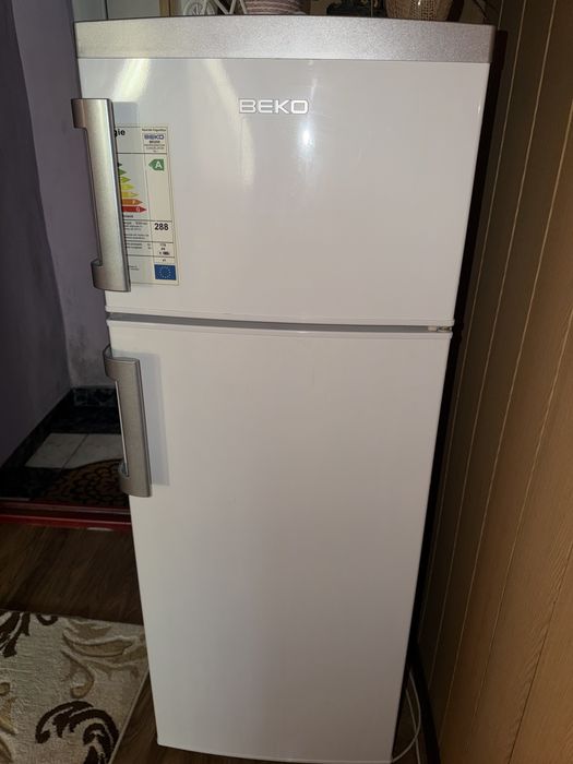 Frigider beko ..